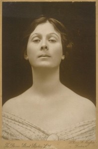 Isadora_Duncan_portrait